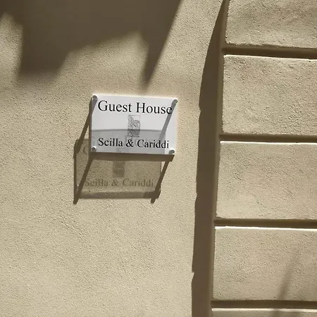 Scilla E Cariddi 3* تروبيا