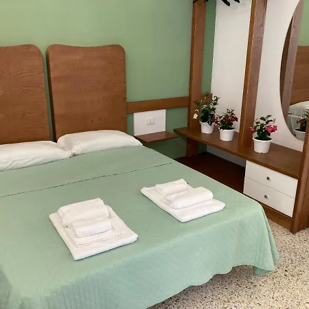 Scilla E Cariddi 3* تروبيا
